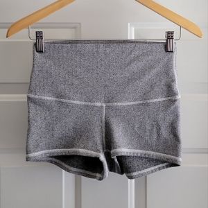 Lululemon Boogie Short | size 6 | light gray